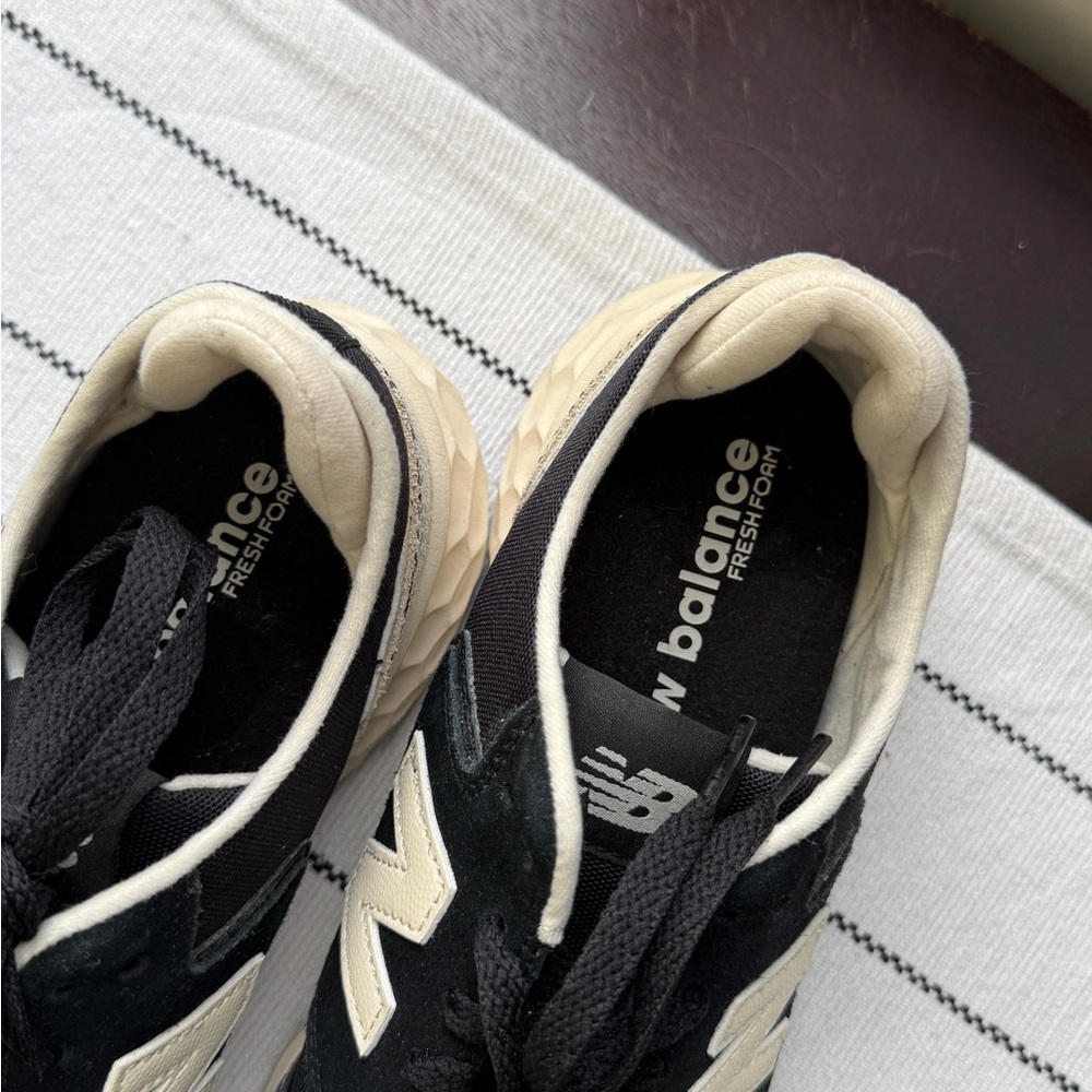 New Balance X70 Black and Cream Athletic Sneakers Brand New - Picture 3 of 15